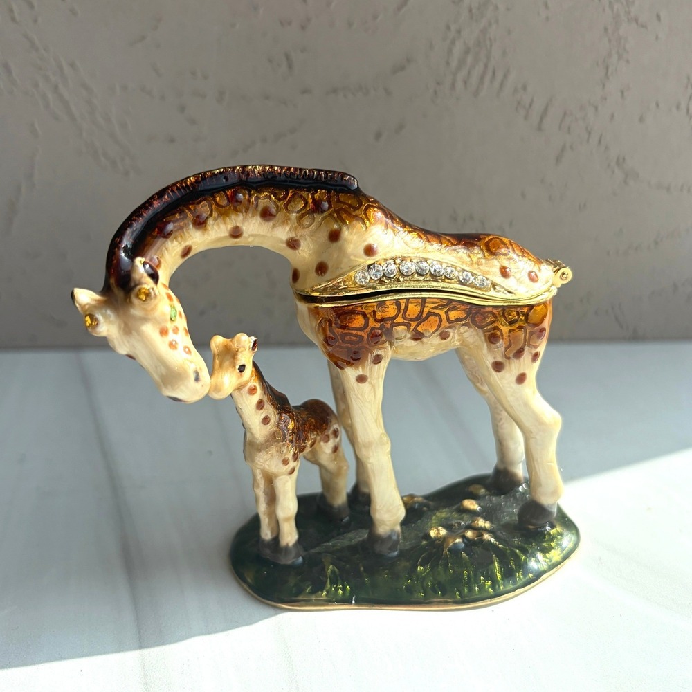 Enamel Giraffe Mother and Baby Trinket Box Crystal Accents Hinged Figurine